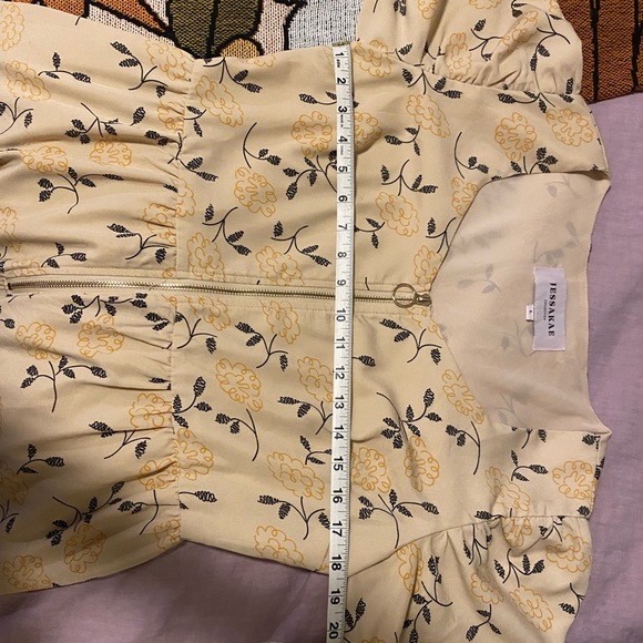 JessaKae Beige Floral Dress, size Large! - Picture 8 of 9